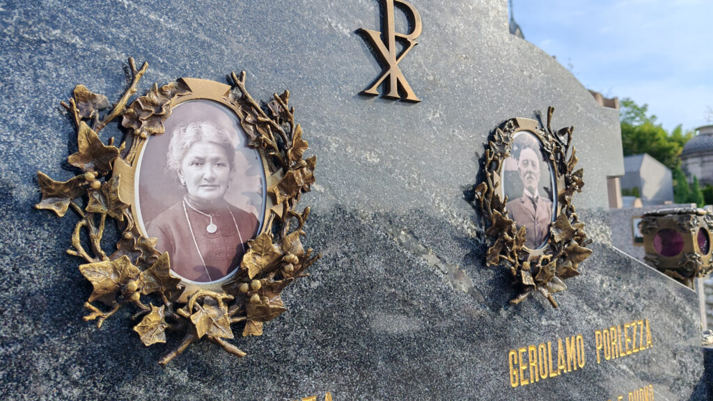 2048 cimitero